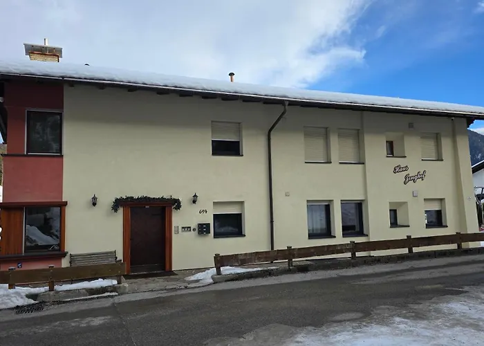 Apartment Haus Jonghof Seefeld in Tirol